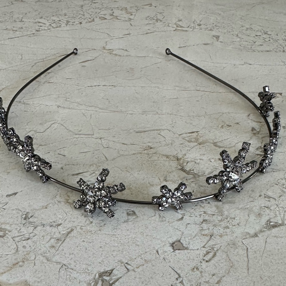 Jennifer Behr GunMetal Star Crystal Headband Pre-Owned Condition